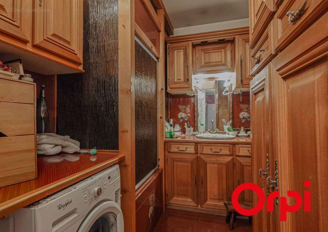 Appartement à LYON-8E