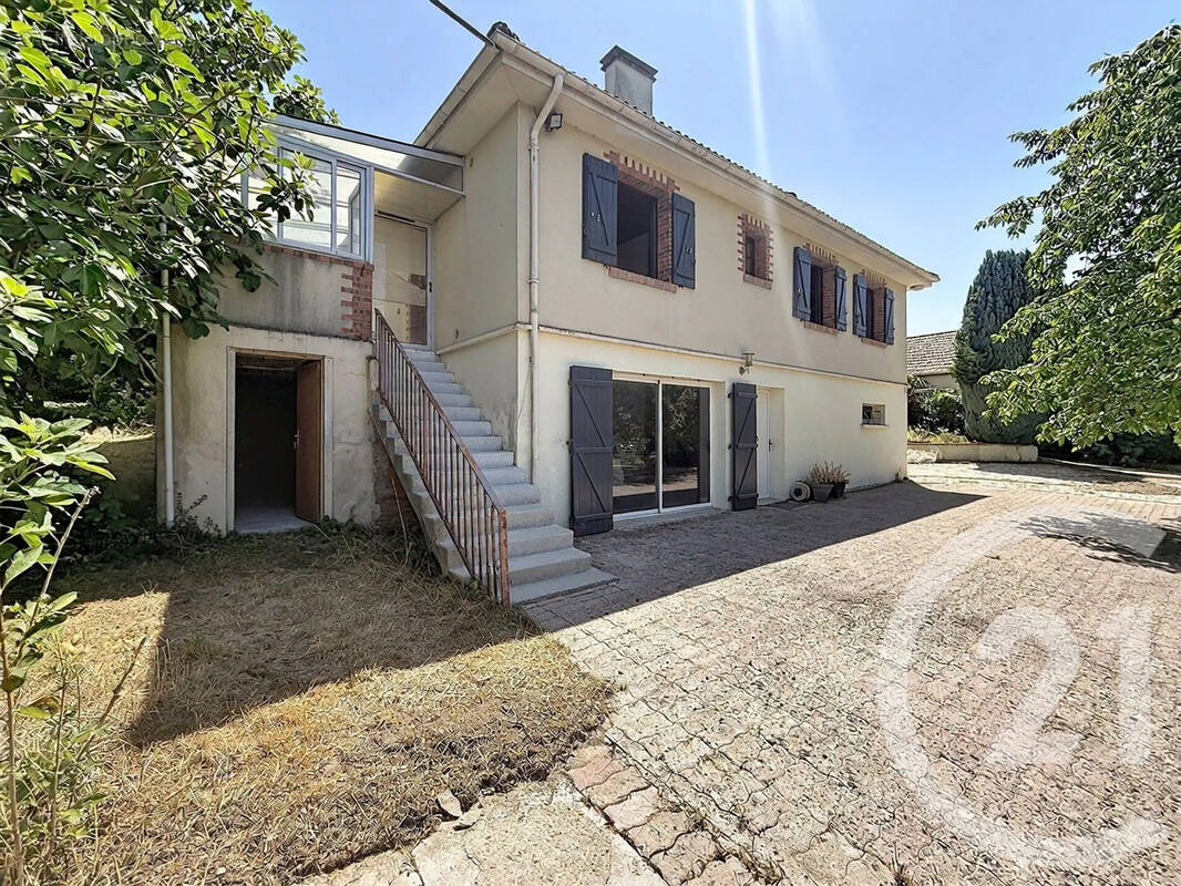 Maison à PONT-SUR-YONNE
