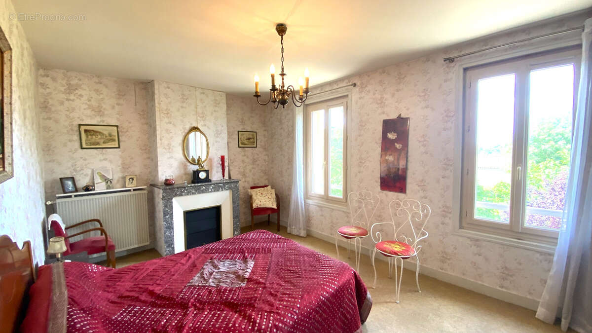 Maison à LA LANDE-DE-FRONSAC