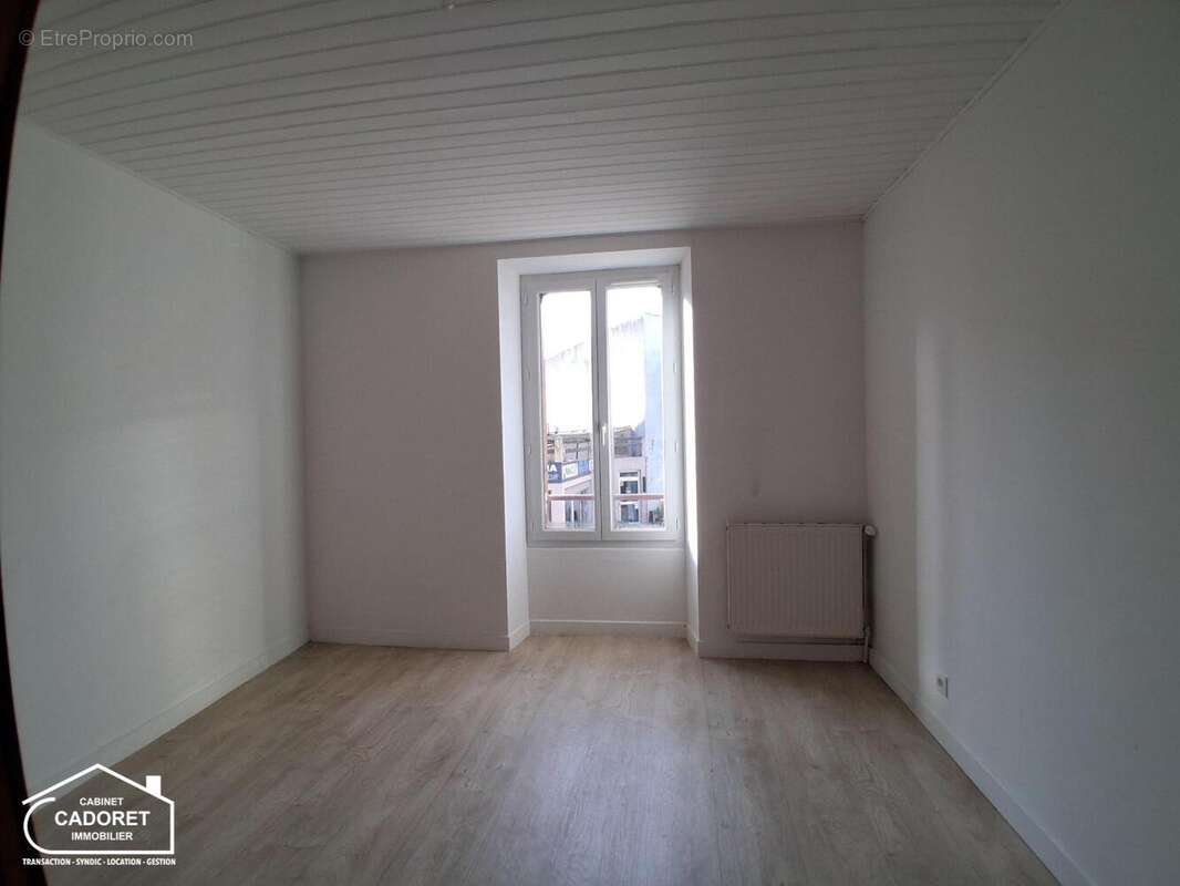   - Maison à PAIMBOEUF