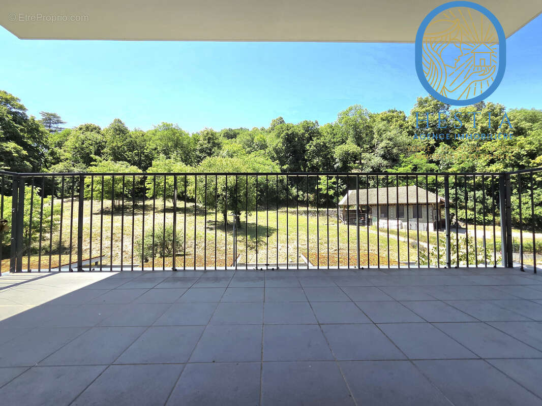Voreppe, appartement 2p dernier etage - photo 2