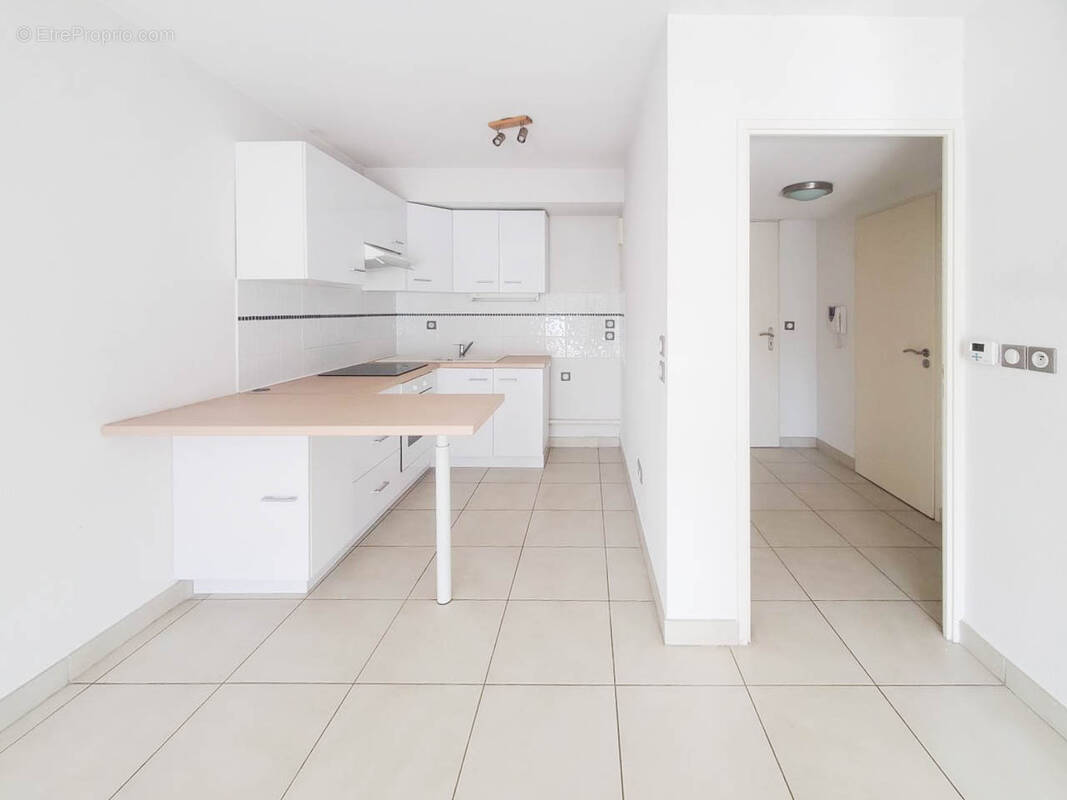 Appartement à MAUGUIO