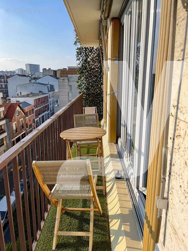 Appartement à PARIS-20E