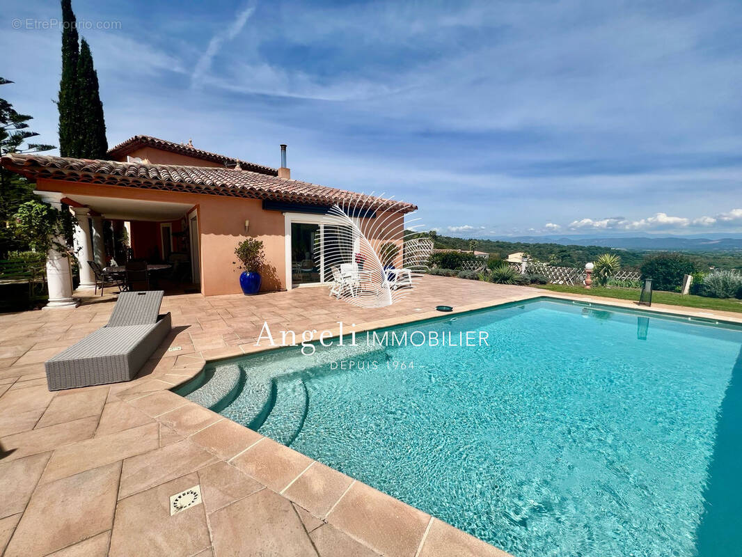 Maison à FREJUS
