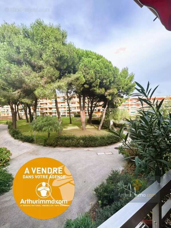 Appartement à BORMES-LES-MIMOSAS