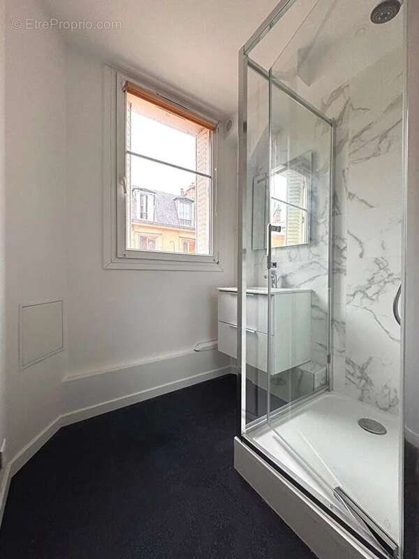 Appartement familial 3 pièces 63 m2 75016 Paris : - photo 5