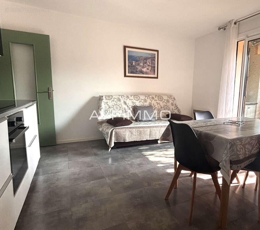 Appartement T3 traversant à vendre Les Lecques (Saint-Cyr-sur-Mer) Terrasse À 8 min à pied de la plage - photo 3