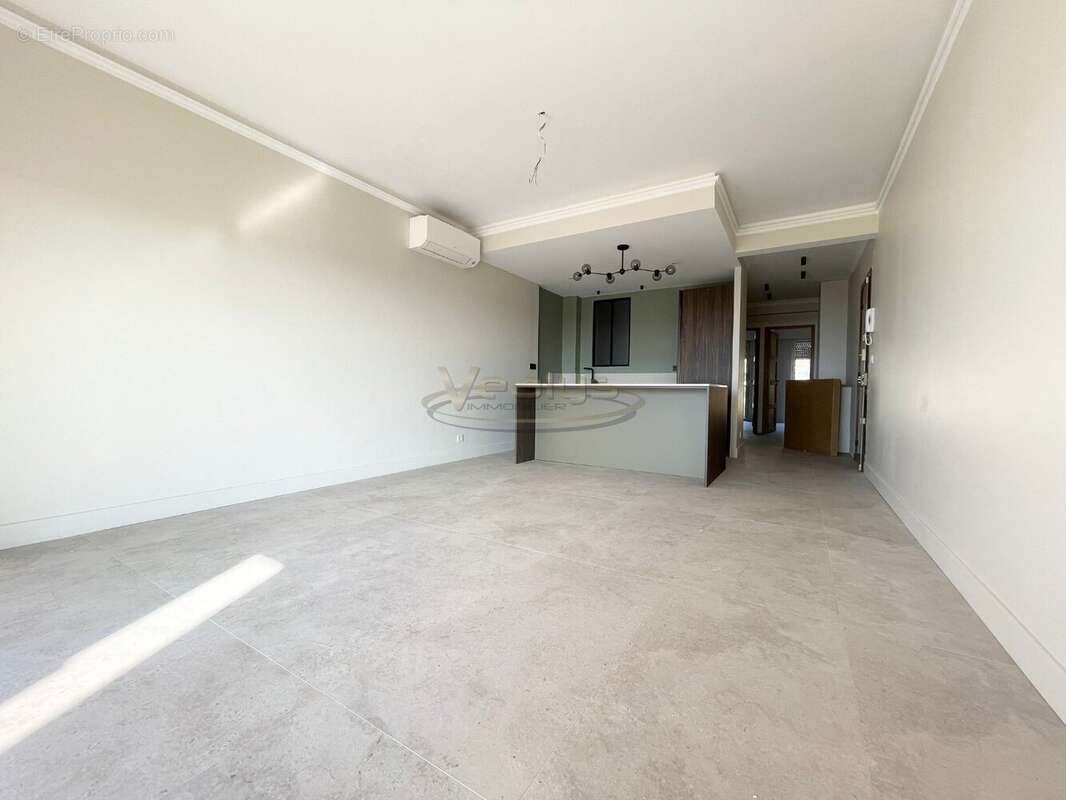 Appartement à BEAULIEU-SUR-MER