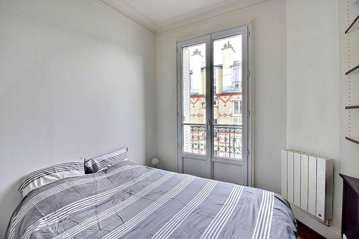 Appartement à PARIS-14E