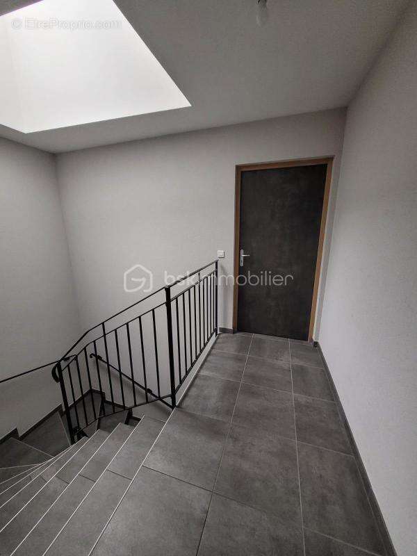 Appartement à COURCELLES-CHAUSSY