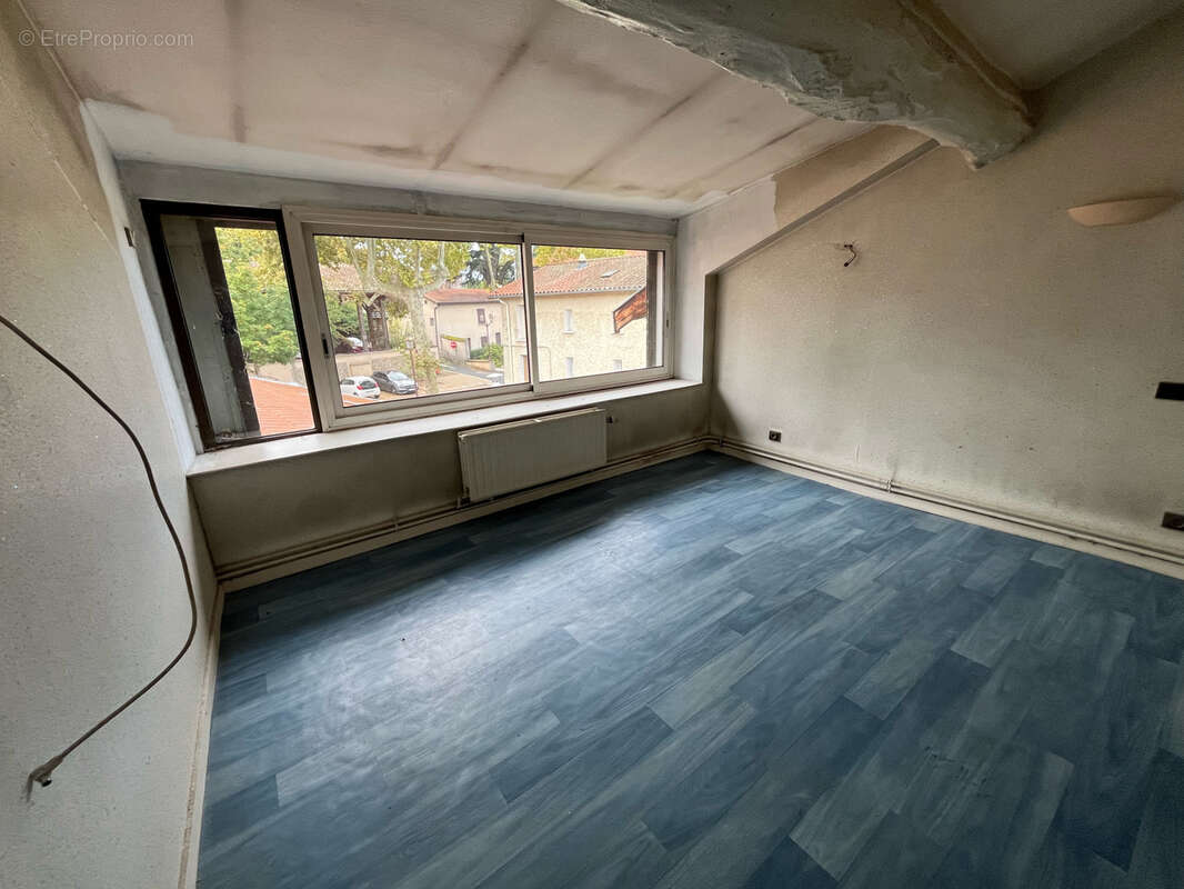 Appartement à GENAY