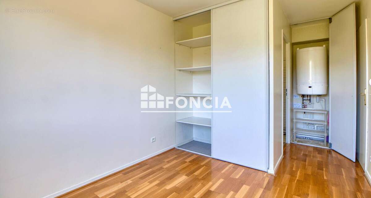 Appartement à VERNEUIL-SUR-SEINE