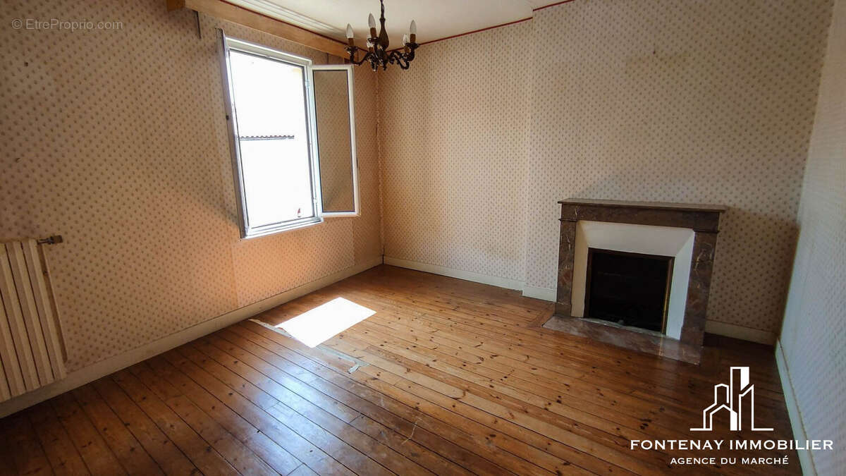 Maison à FONTENAY-LE-COMTE