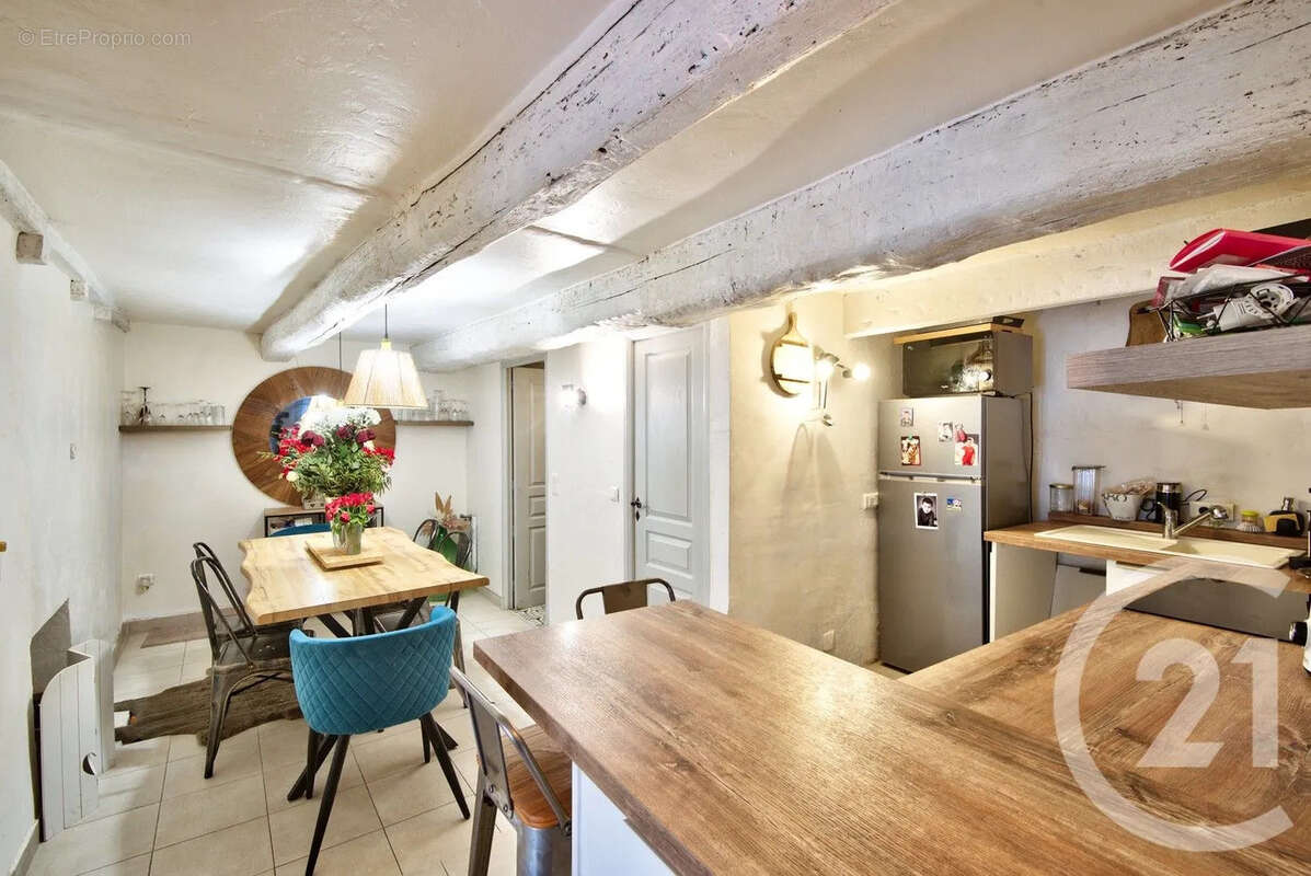 Appartement à LA COLLE-SUR-LOUP