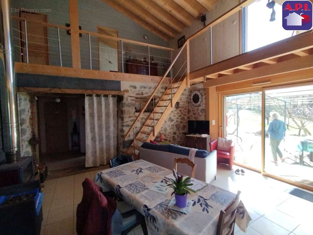 Maison à LESCURE
