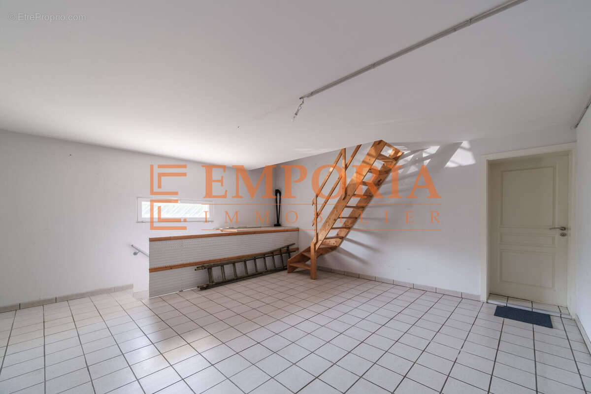 Maison à FROENINGEN