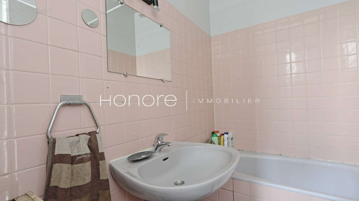 Appartement à PARIS-20E