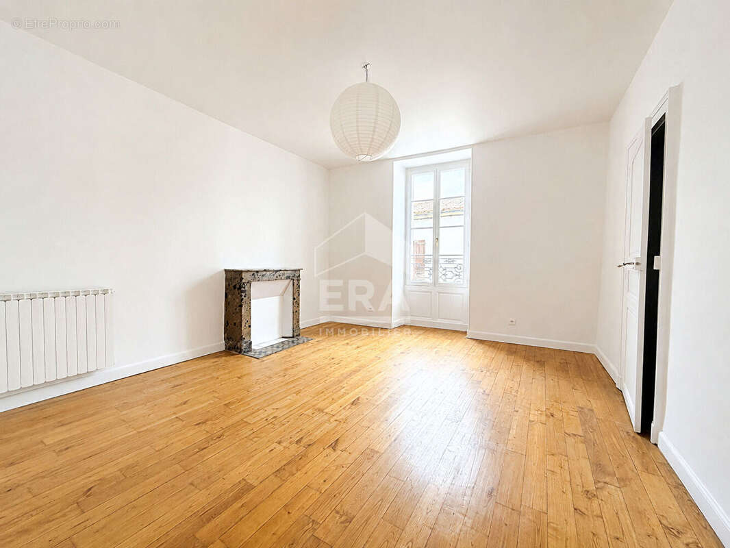 Maison 229m² à roullet-saint-estèphe - photo 11