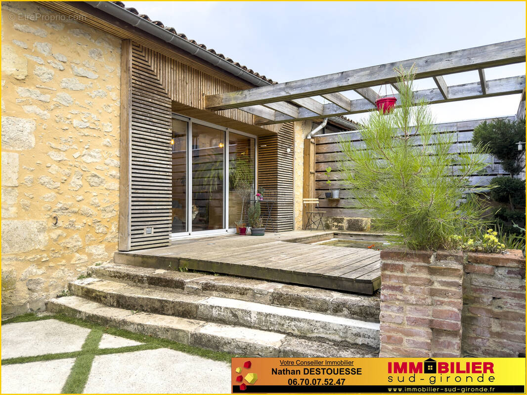 Magnifique rénovation Centre PODENSAC - photo 1