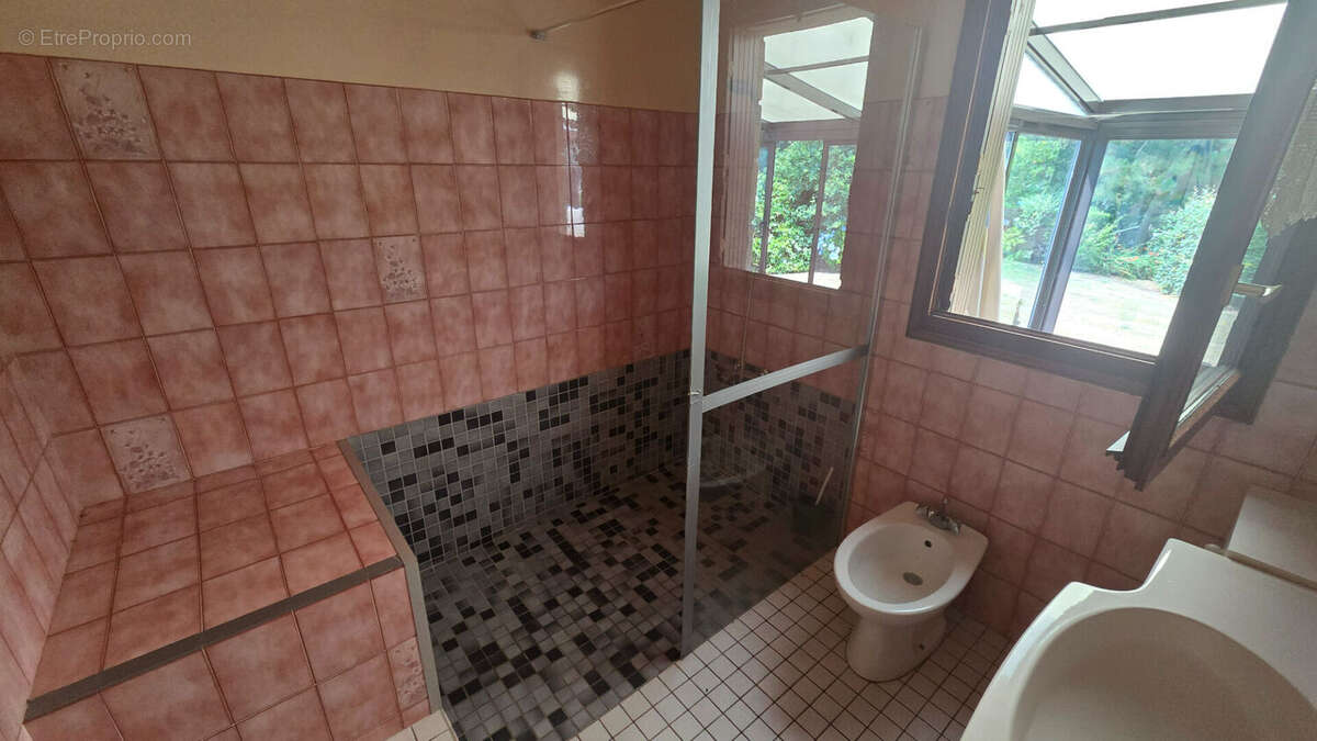 Maison familiale en pierres  22420 Le Vieux Marché - photo 5
