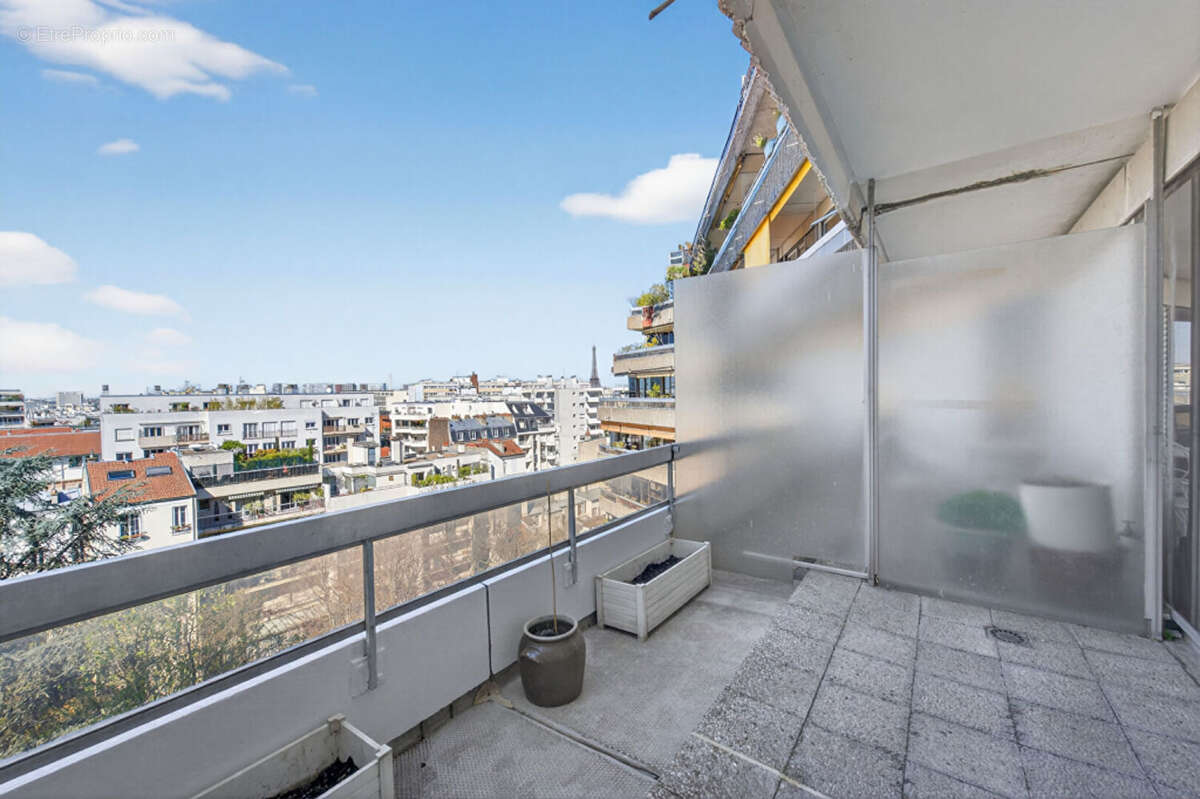 Appartement à PARIS-15E
