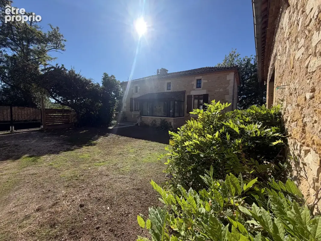 Propriété de charme en pierre avec dépendances, studio indépendant - photo 24
