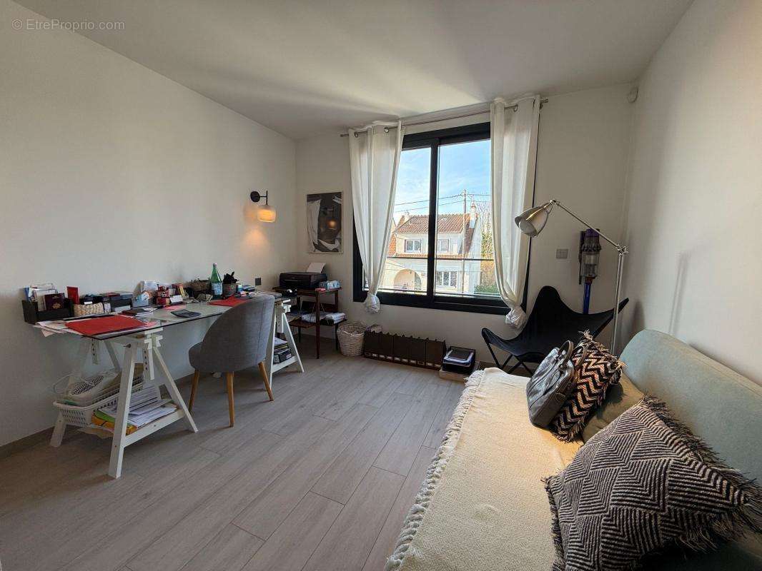 Maison à ORMESSON-SUR-MARNE