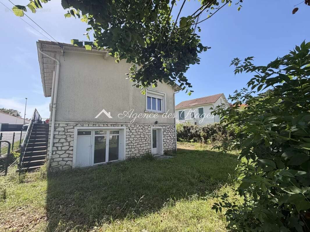 Maison à MESCHERS-SUR-GIRONDE
