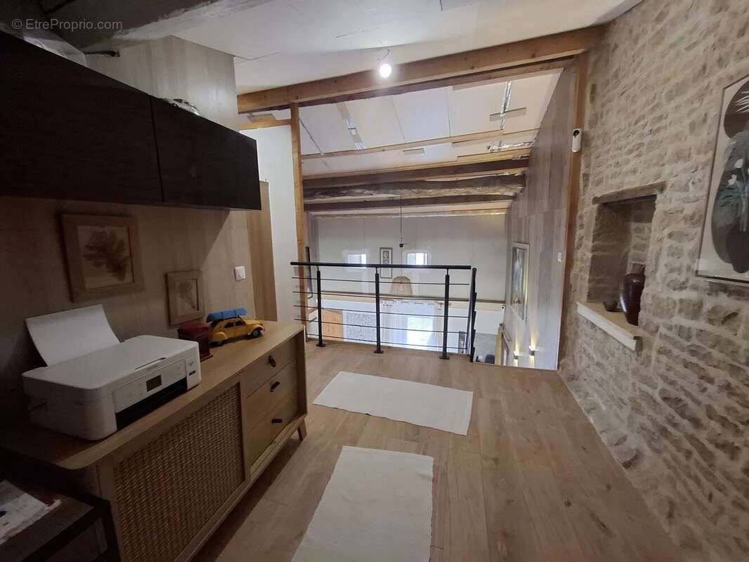 Maison à PAIZAY-LE-CHAPT