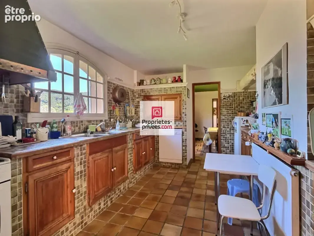 Maison de type 5 - Piscine + Dépendance - photo 6