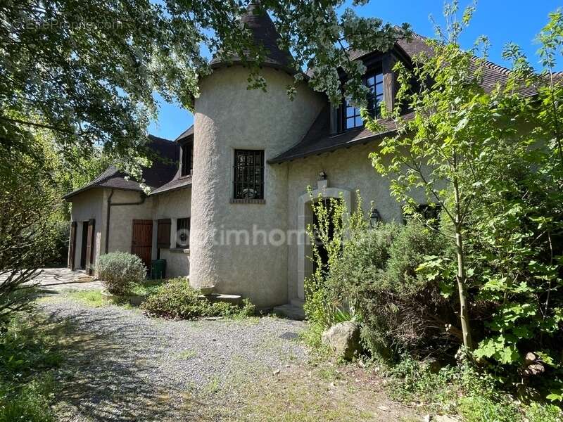 Maison à SAINT-HILAIRE-LA-TREILLE