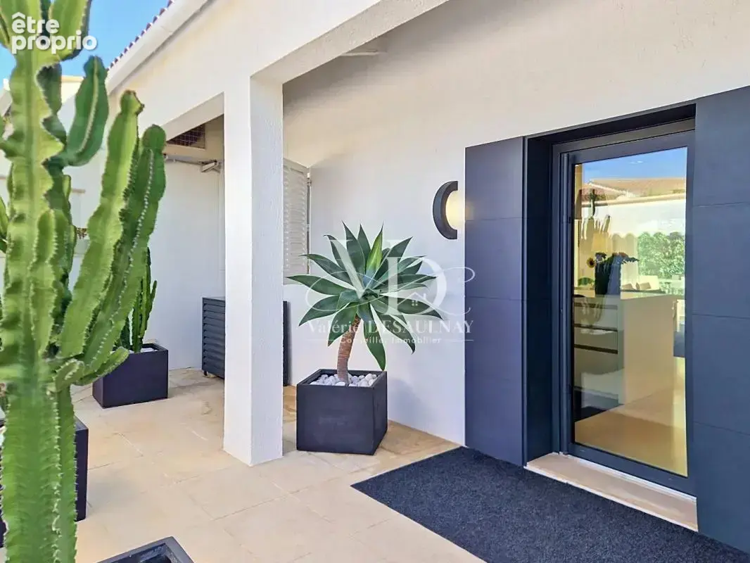Maison 5 pièces 130 m² à vendre à Villeneuve-Loubet (06270) - photo 4