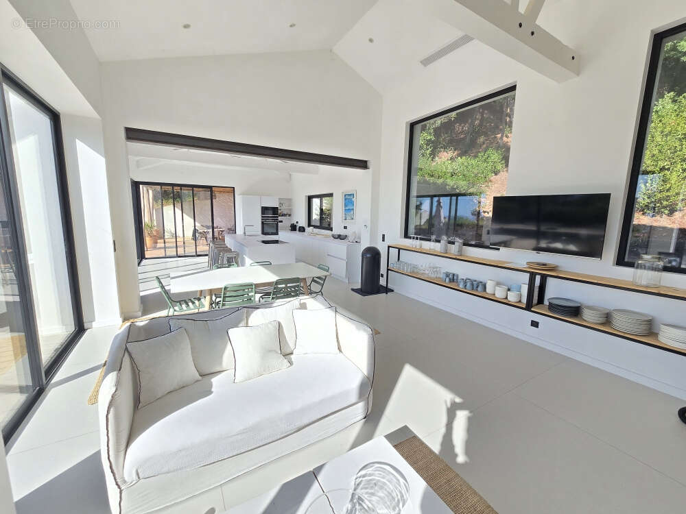 Maison à LA CROIX-VALMER