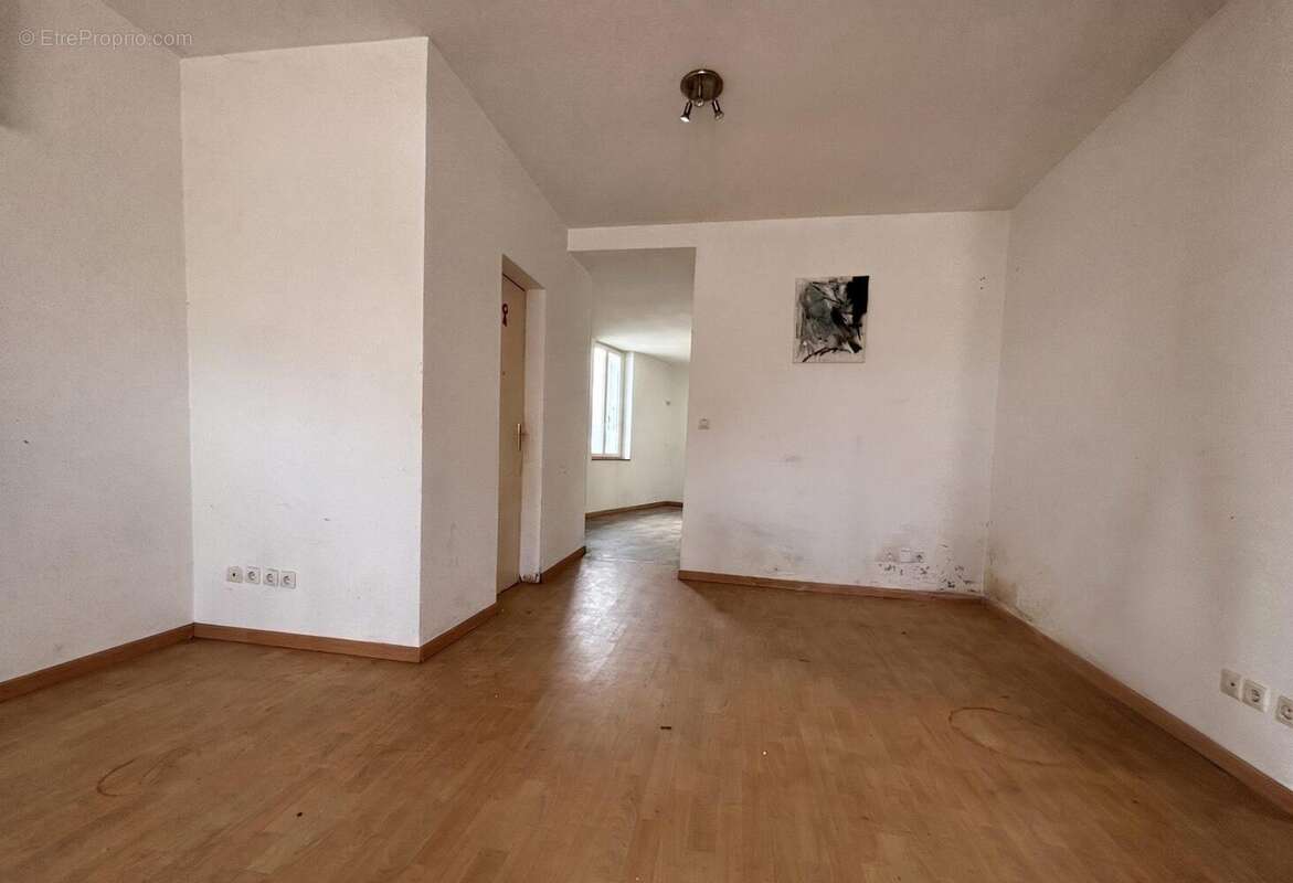 Appartement à SAINT-PAUL-LES-ROMANS