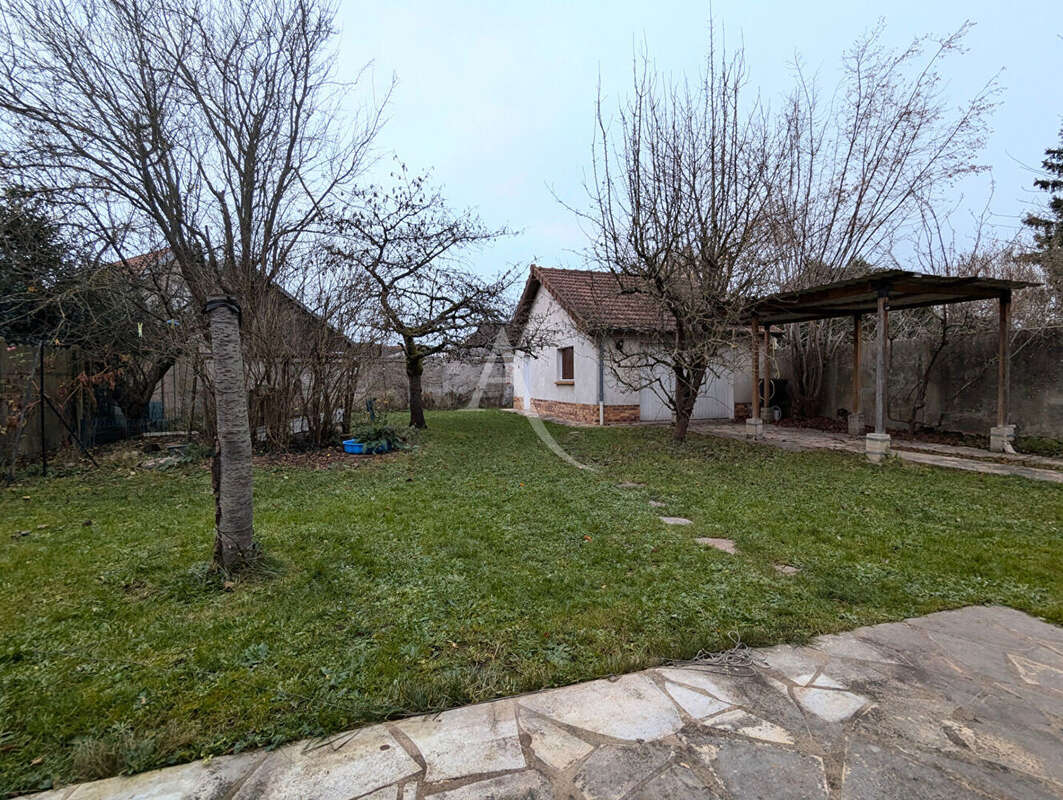 Maison à VAIRES-SUR-MARNE
