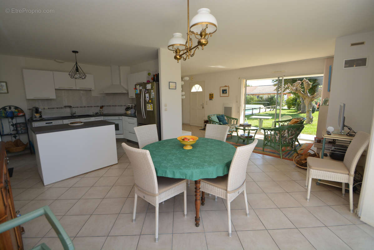 Maison à LACANAU