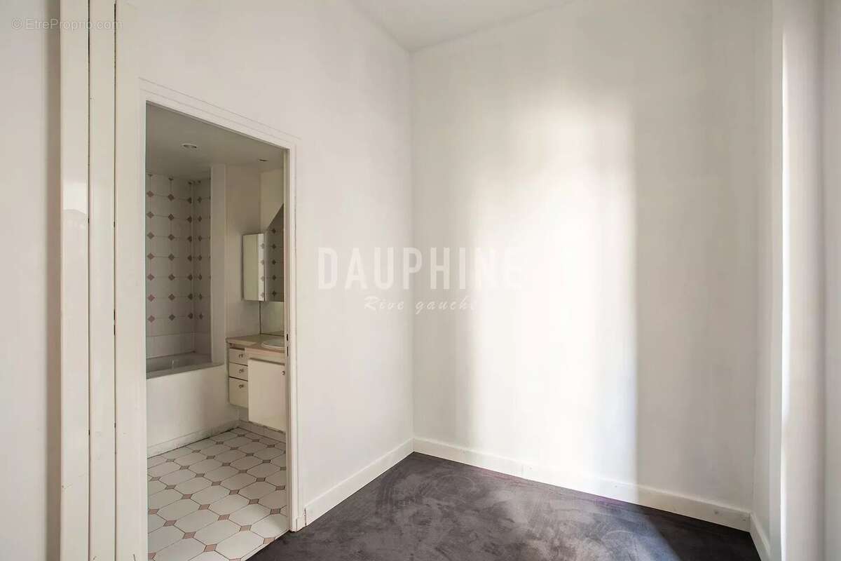 Appartement à PARIS-7E