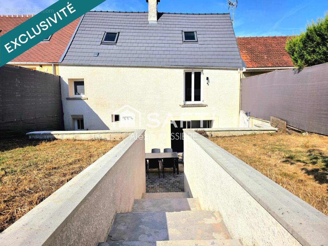 Photo 1 - Maison à VILLIERS-SUR-MORIN