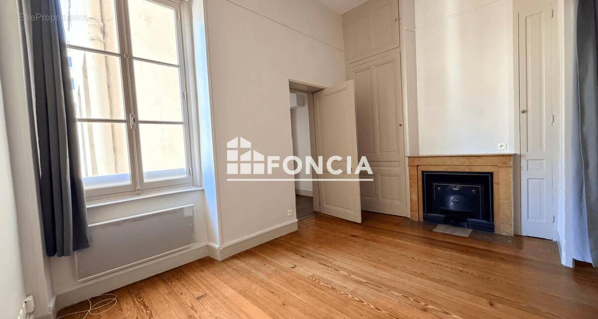 Appartement à LYON-6E