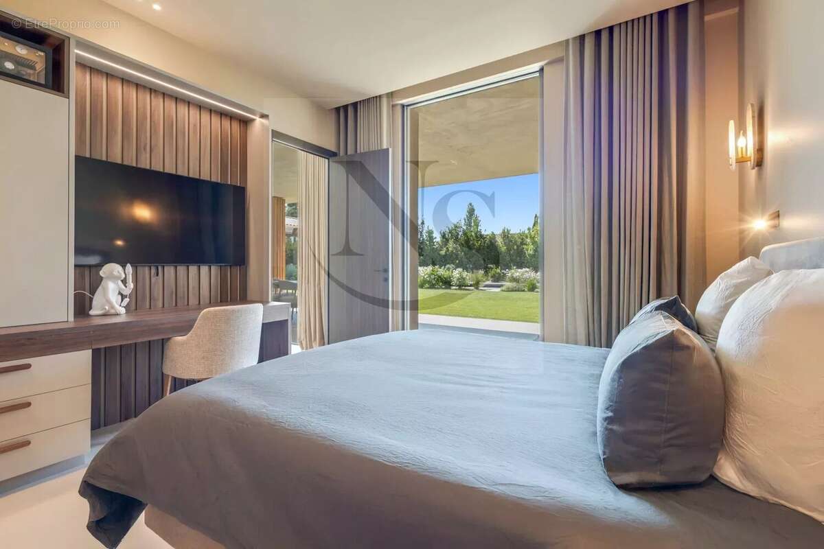 Villa neuve de prestige proche du centre ville - photo 13