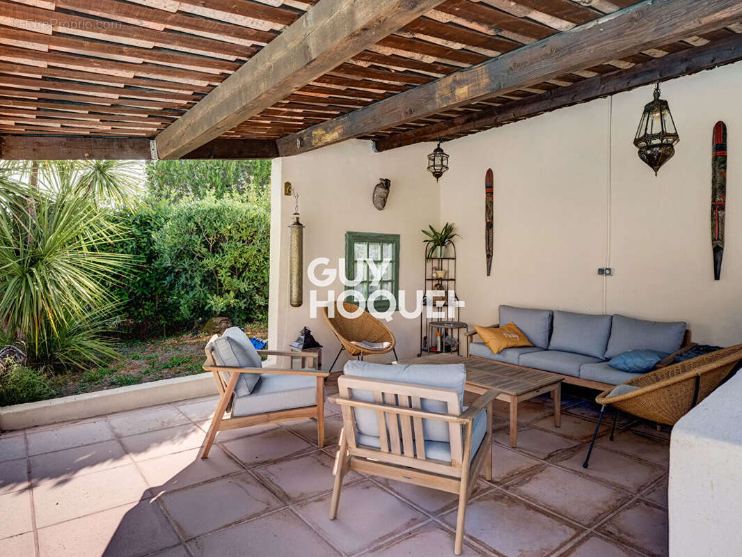 Villa rénovée avec élégance dans un quartier prisé de Mouans-Sartoux - photo 15