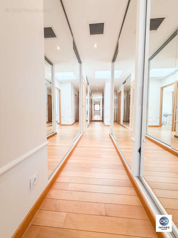 Appartement à LE PLESSIS-ROBINSON