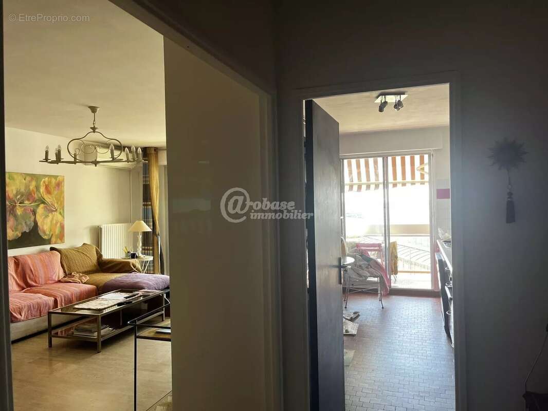Appartement à MARSEILLE-1E