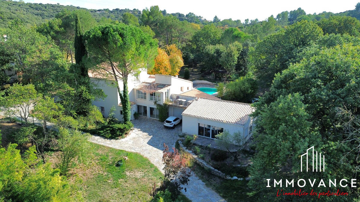 Maison à VAILHAUQUES