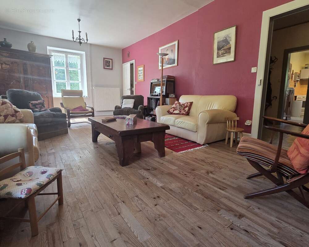 (hautes-vosges) Ventron – Vaste Maison De Caractere 7 Chambres - photo 3