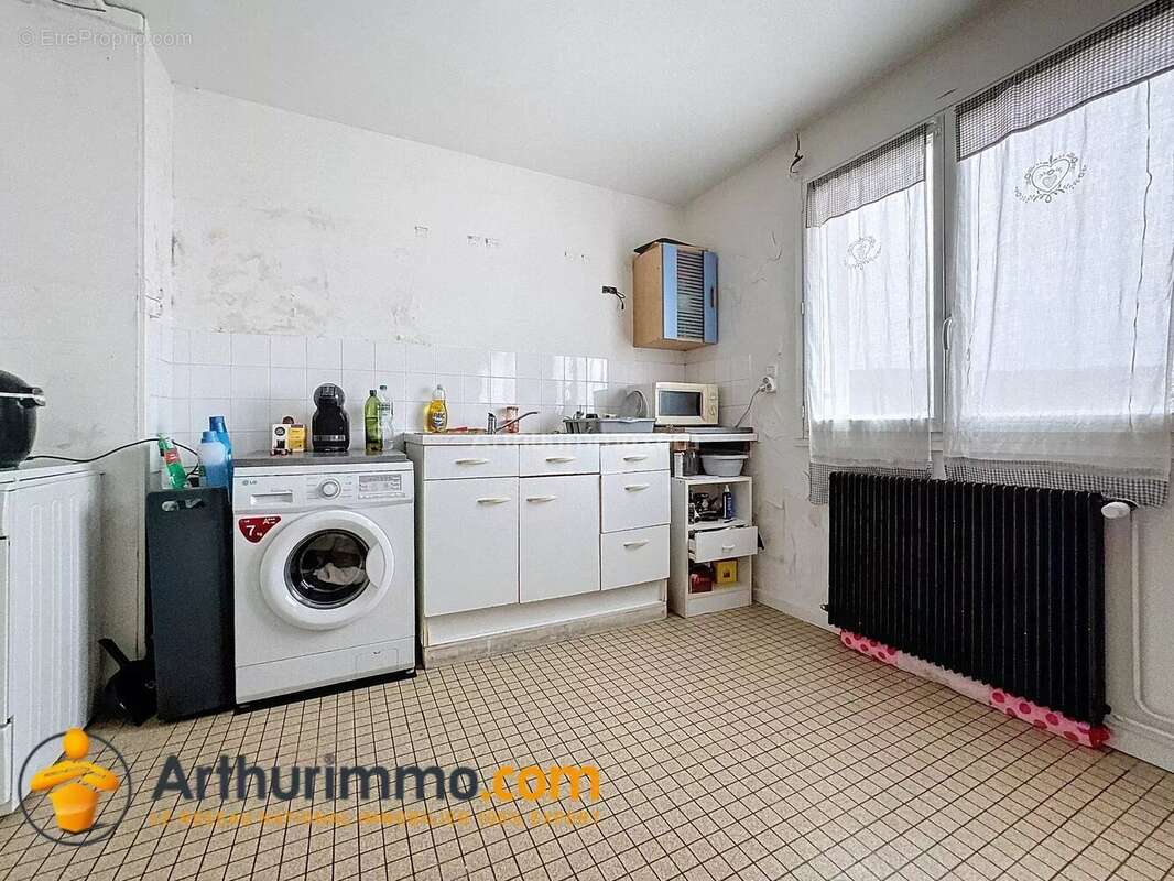 Maison à CHIGNY-LES-ROSES