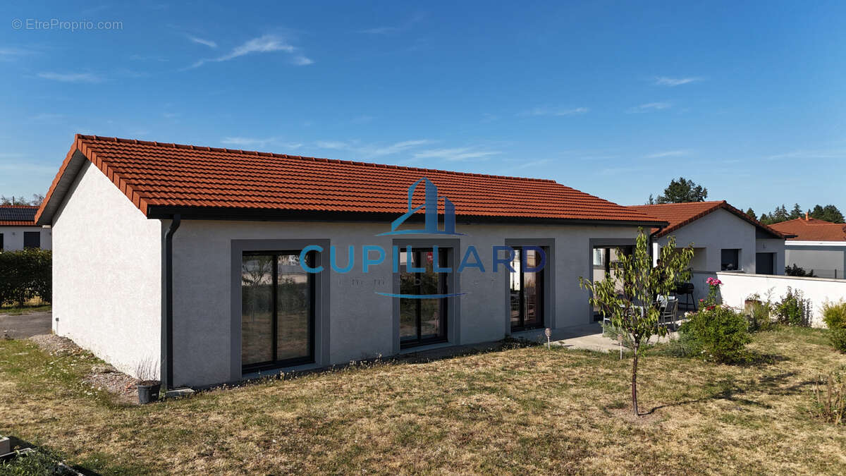 RENAISON - Maison récente - photo 16