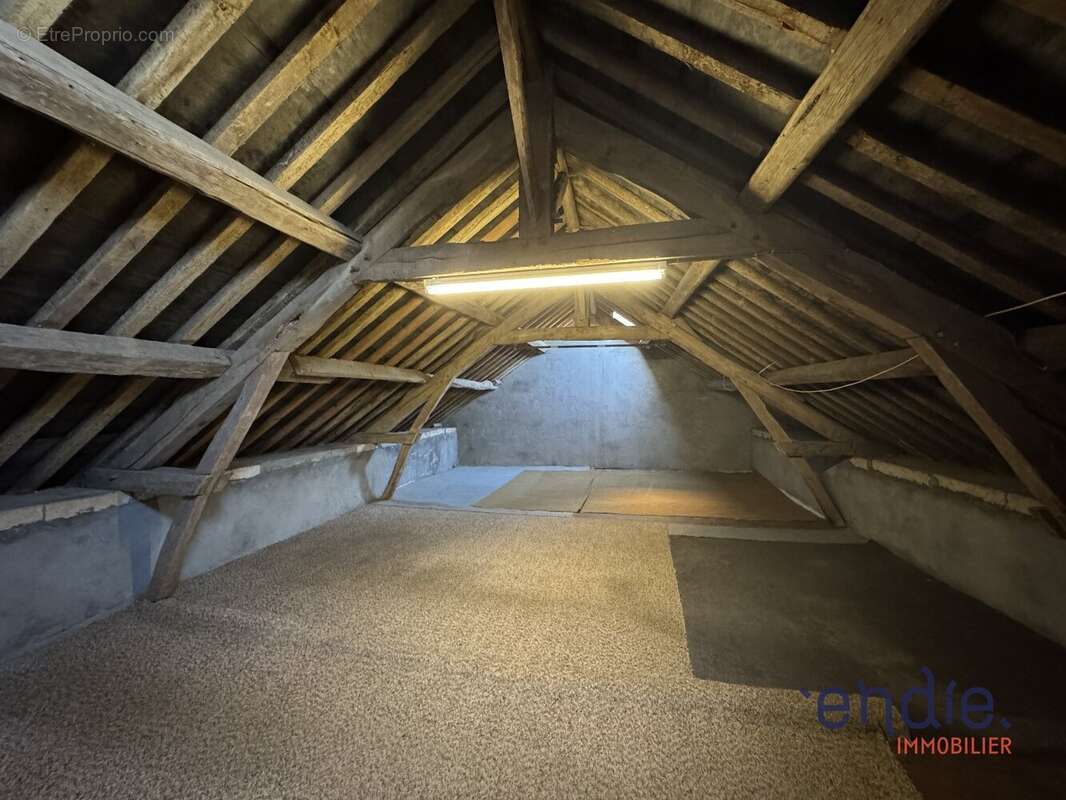 Maison à CLINCHAMPS-SUR-ORNE