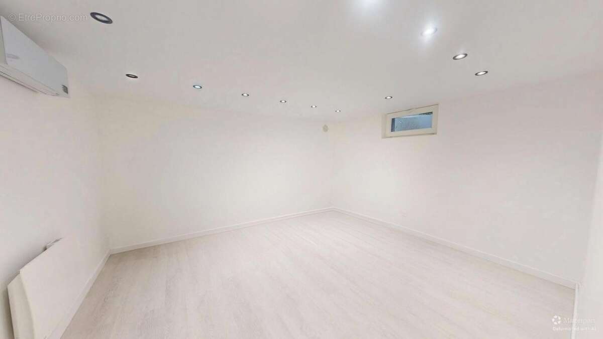 Maison à SAINT-MAUR-DES-FOSSES