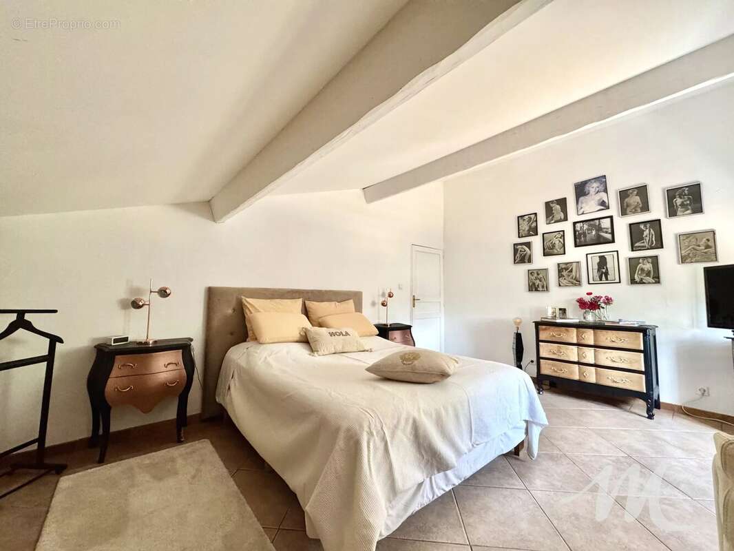 Maison à SALERNES